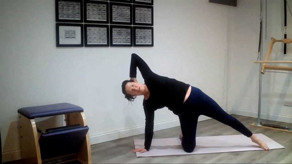 Hips - Side Kick Kneeling